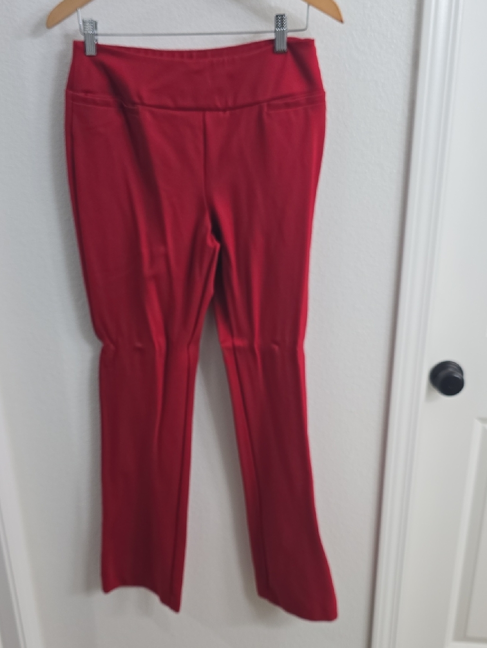 New York & Company Red Flare Stretch Pants